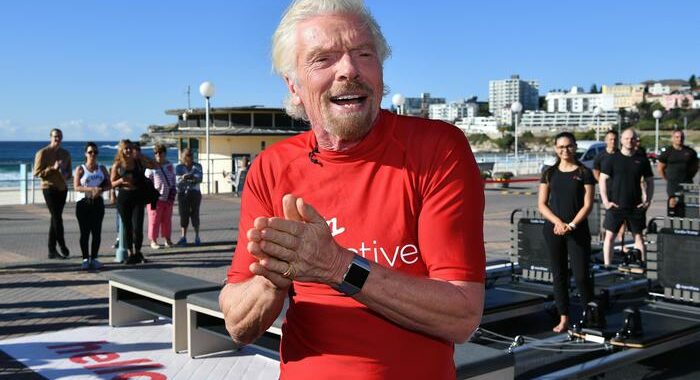Magnate Brenson prevede di andare in orbita prima di Bezos