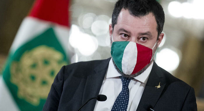Migranti:Salvini,bene Mattarella,ma Italia no campo profughi