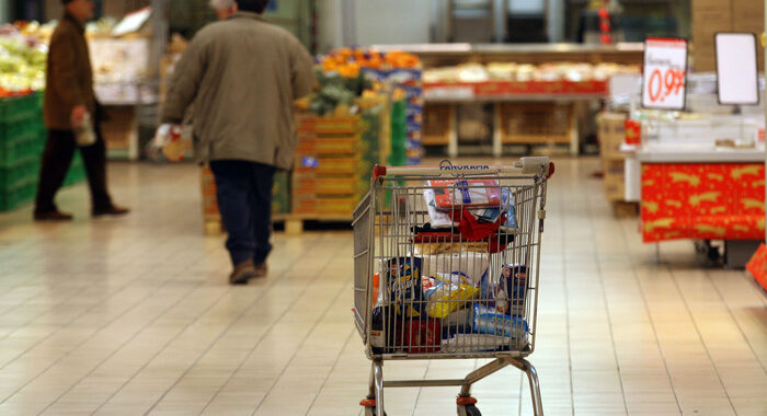 Prezzi: Istat, inflazione a luglio accelera all’1,8%