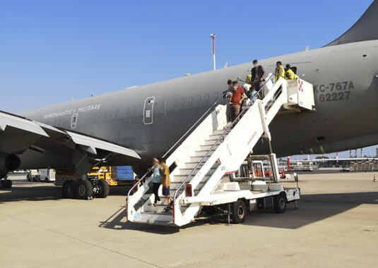 Afghanistan: prosegue ponte aereo, altri 400 verso Roma