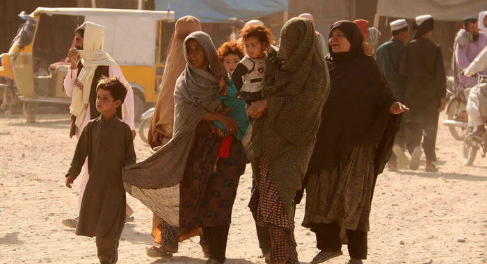 Afghanistan: talebani prendono Ghazni, 150 km da Kabul