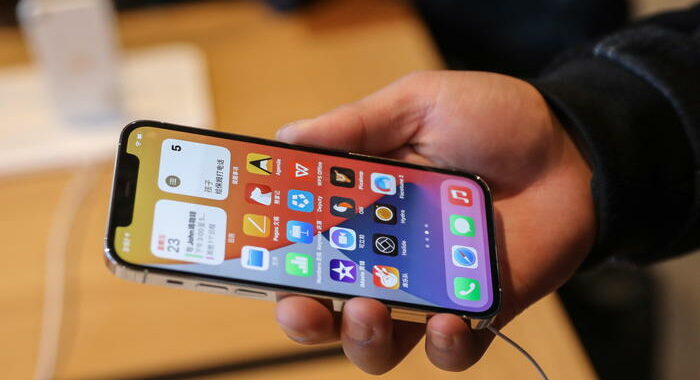 Apple scansionerà foto utenti per materiale pedopornografico