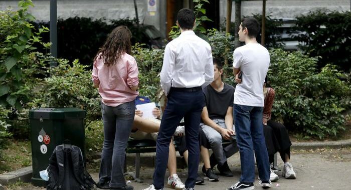 Bianchi, Green pass è modo per tornare a scuola in sicurezza
