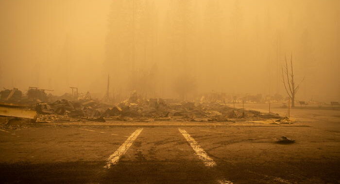 Clima: il Dixie Fire continua a bruciare la California