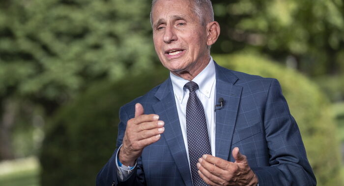 Covid: Fauci a Cnn, ‘svolta non prima della primavera 2022’