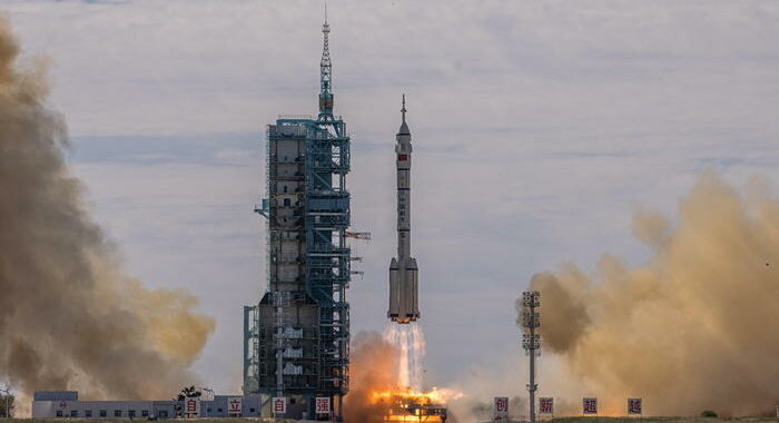 Dalla Cina primi passi per nuova rete internet satellitare