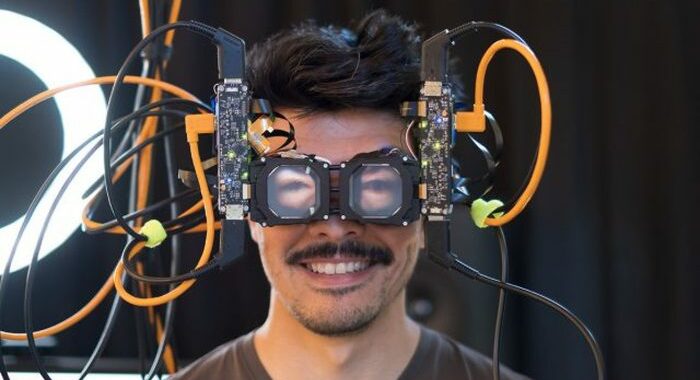 Facebook mostra gli occhialini VR con lo sguardo trasparente