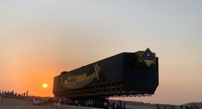 La nave di re Khufu spostata al Grande museo del Cairo