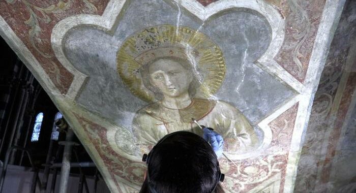 Restauro riporta alla luce ‘pennellate’ originali di Giotto