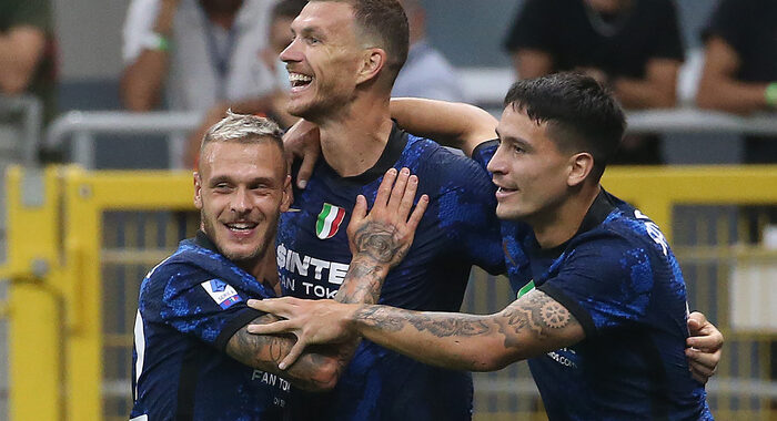 Serie A: Inter brilla all’esordio, 4-0 al Genoa