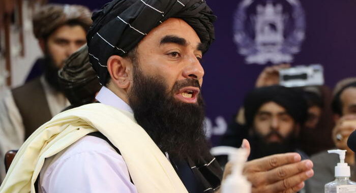 Talebani condannano attentati, ‘responsabilità degli Usa’