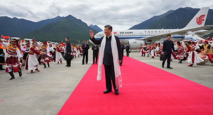 Tibet: a Lhasa cerimonia 70 anni da ‘liberazione pacifica’