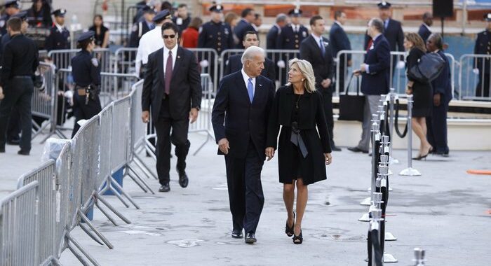11/9: Biden e la First Lady a Ground Zero