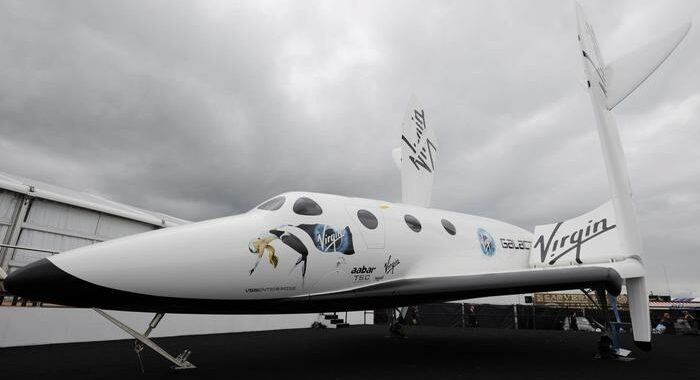 Autorità Usa bloccano voli Virgin Galactic