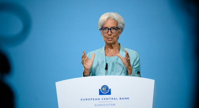 Bce: Lagarde, usciamo da pandemia con economia in ripresa