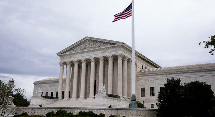 Biden, decisione Corte Suprema è attacco ai diritti donne