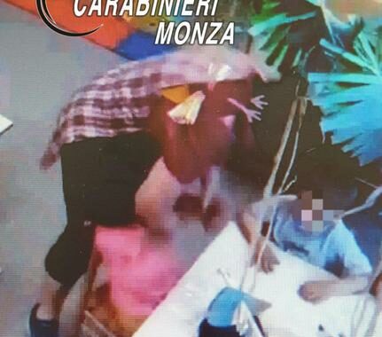 Calci e pugni a bambini dell’asilo, denunciata maestra