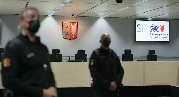 Germania: in fuga una ex segretaria nazista 96enne