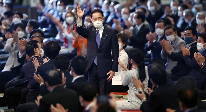 Giappone: ex ministro Kishida nuovo leader conservatori