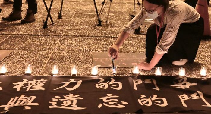Hong Kong:dopo 30 anni si scioglie gruppo veglie Tienanmen