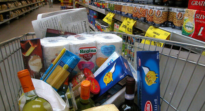 Inflazione: Istat, a settembre balza al 2,6%, top da 2012