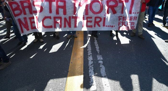 Lavoro:Inail, in 8 mesi infortuni +8,5%, 772 morti (-6,2%)