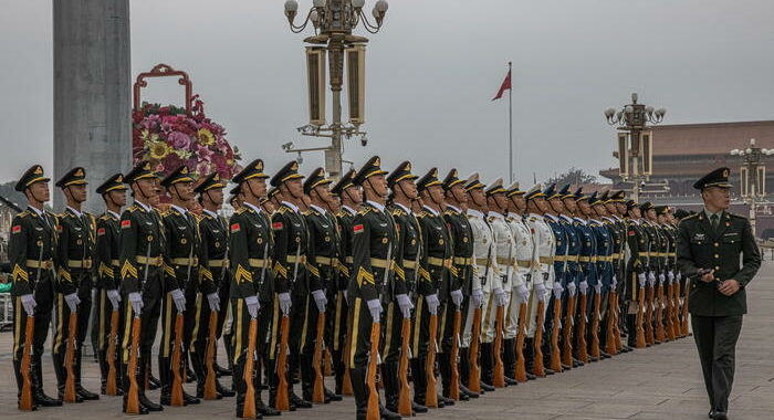 Militari Cina su Aukus, inutile e fallimentare contenerci