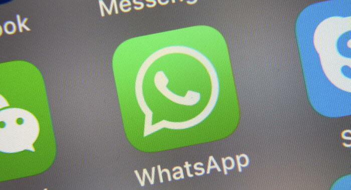 Multa da 225 mln a WhatsApp per violazione leggi privacy Ue