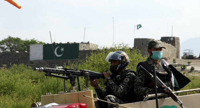 Pakistan, operazione contro l’Isis-K, 11 terroristi uccisi