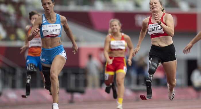 Paralimpiadi: 3 azzurre in finale 100 m, Caironi record mondo