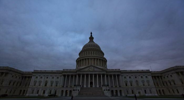 Usa: Camera approva la norma per evitare lo shutdown