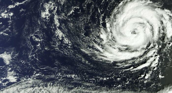 Usa: tempesta Nicholas diventa uragano e punta verso Houston