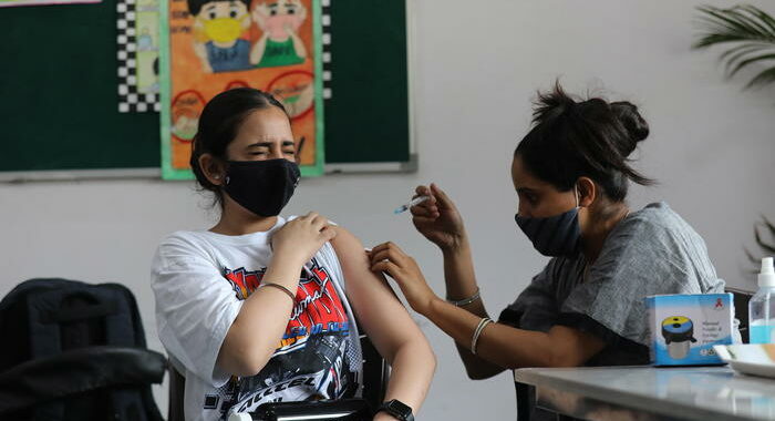 Vaccini: record in India, 13,3 milioni di dosi in 24 ore