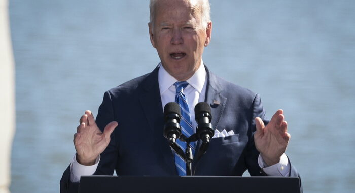 Biden: gli Usa difenderanno Taiwan dalla Cina