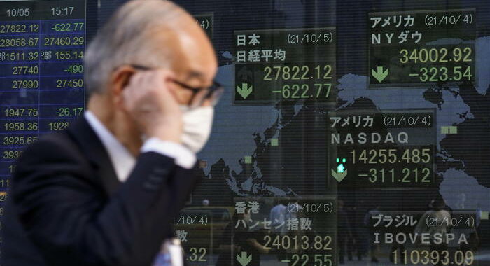 Borsa: Tokyo, apertura in ribasso (-0,46%)