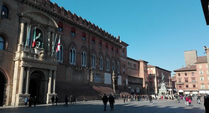Comunali: a Bologna crolla l’affluenza, ha votato il 51,16%