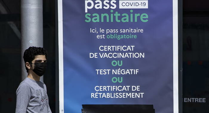 Covid: Francia; ‘piccolo aumento’ contagi, 5.000 al giorno