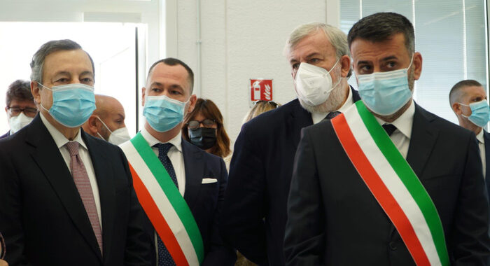 Draghi a giovani, mio impegno è seguire vostre ambizioni