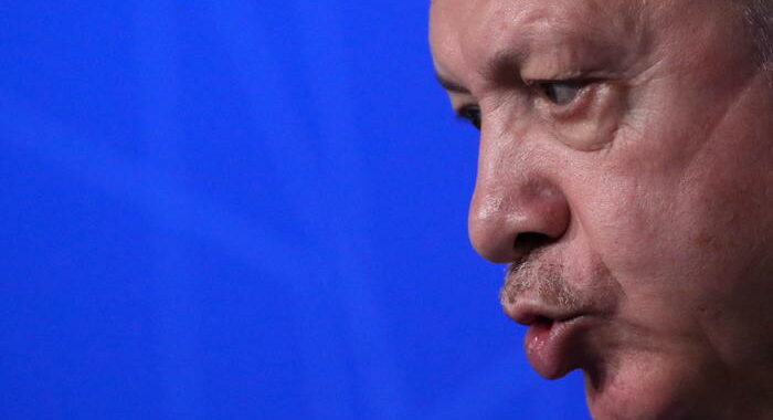 Erdogan caccia 10 ambasciatori occidentali, anche Usa