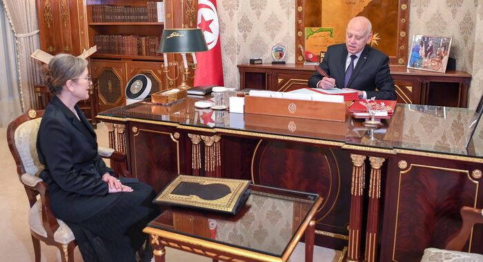 Formato il nuovo governo in Tunisia