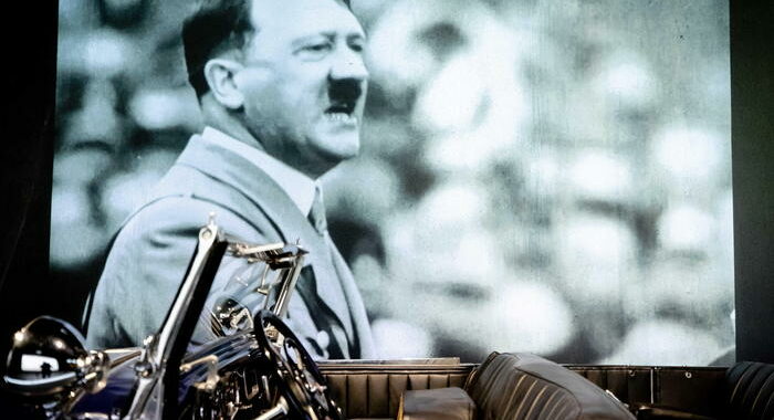 Francia: 19enne ‘adoratore di Hitler’ progettava strage