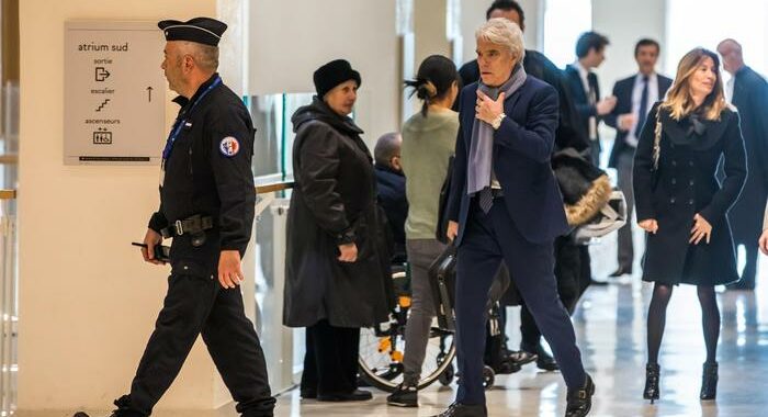 Francia: è morto Bernard Tapie