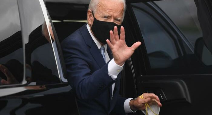 G20: atterrato a Fiumicino l’aereo di Joe Biden