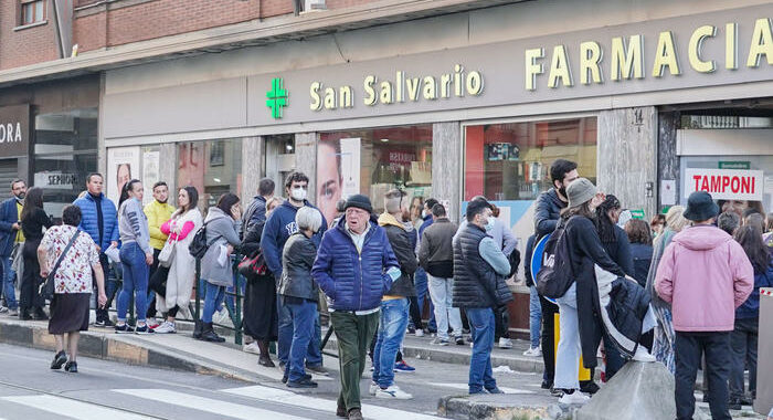 Green pass:Gimbe,in 7 giorni 2 mln tamponi, +4,7% prime dosi