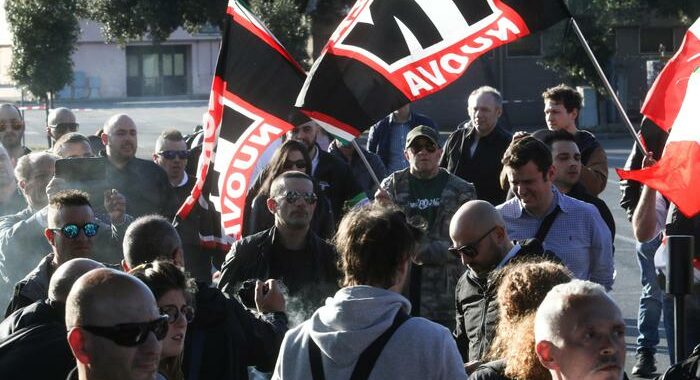 Green pass:mozione Leu-Misto,si sciolgano Fn,C.Pound,neofascisti