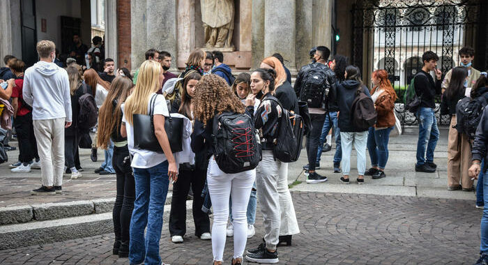 Istat: laureate in discipline scientifiche metà dei maschi