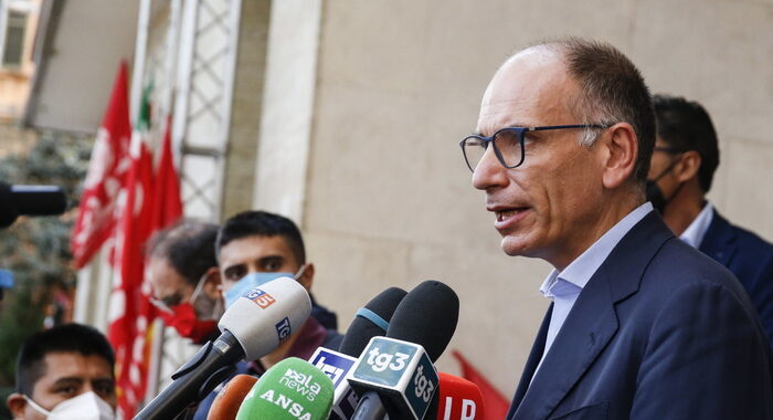 Letta, governo può sciogliere Fn, ma Camere diano sostegno