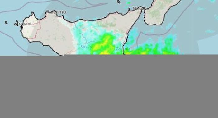 Maltempo: notte di temporali e vento sulla Sicilia orientale