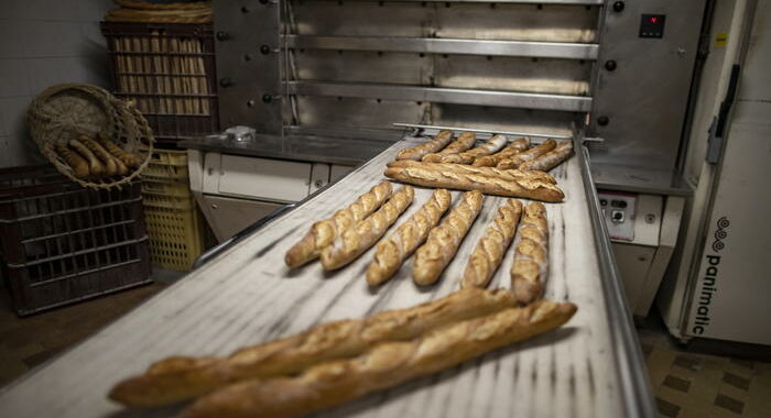 ‘Miglior baguette a Parigi’,ma su suoi social messaggi islamisti