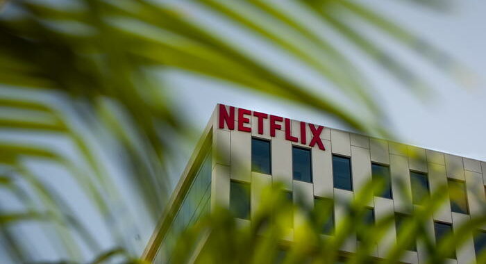 Netflix: utile trimestre sopra attese, salgono abbonati
